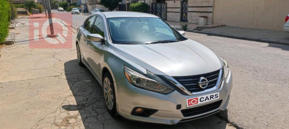 نيسان ألتيما